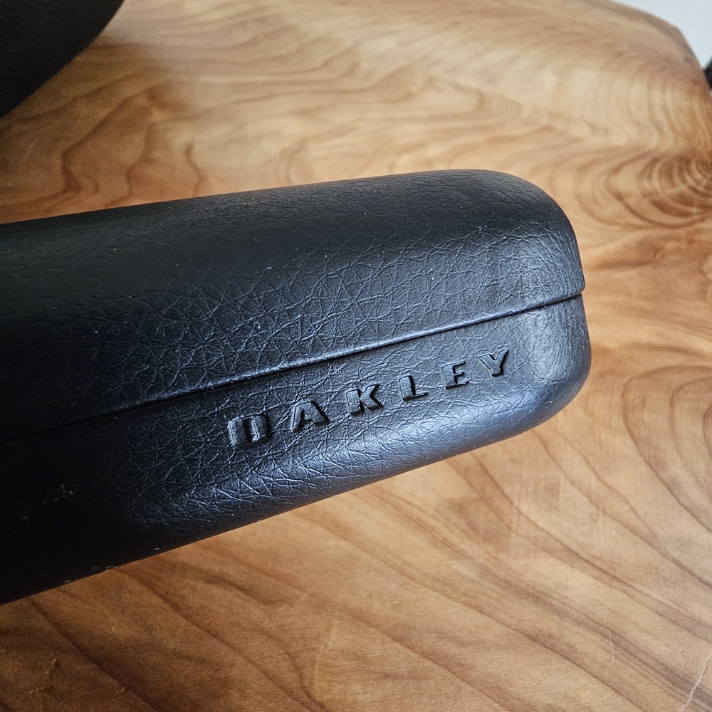 Oakley Airdrop Glasses With Case - Picture 5 of 11